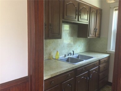 69 Burton St unit 3, Bristol, RI 02809 - photo 6