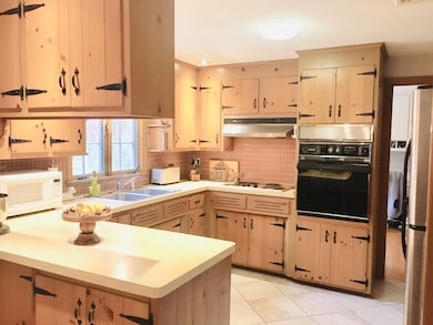 31 Glenn Dr, Wilbraham, MA 01095 - photo 4