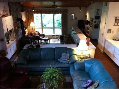 7 Hughes Dr, Greenville, RI 02828 - photo 2