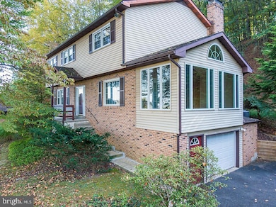 310 4th St, Reading, PA 19607 - photo 2