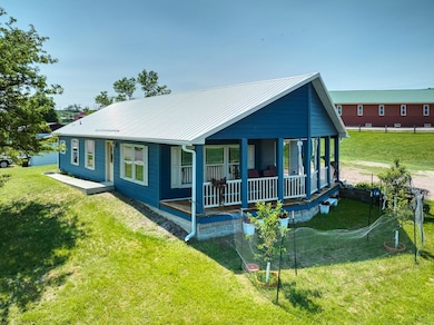 1009 E St, Edgemont, SD 57735 - photo 2