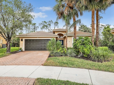 2446 Butterfly Palm Dr, Naples, FL 34119 - photo 2