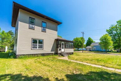 1608 E 1st St, Merrill, WI 54452 - photo 2