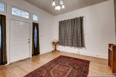 713 E Euclid Ave unit 1, San Antonio, TX 78212 - photo 5