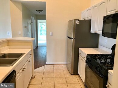 2408 Autumn Harvest Ct unit 301, Odenton, MD 21113 - photo 6