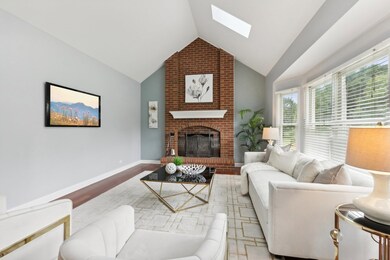 1723 Princess Cir, Naperville, IL 60564 - photo 7