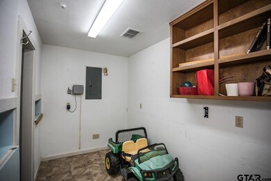 1309 1309 Wimbledon, Tyler, TX 75703 - photo 6