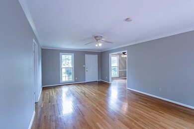 2001 Windsor Dr, Columbia, TN 38401 - photo 3