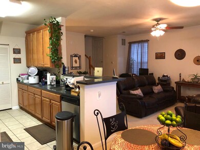 13107 Marcey Creek Rd, Herndon, VA 20171 - photo 4