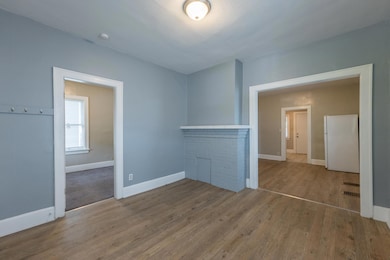 2 Living Spaces