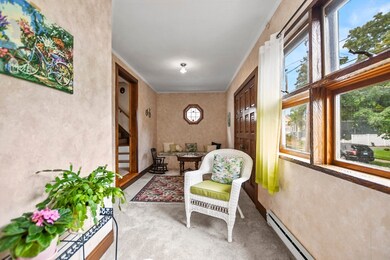 35 Myrtle St, Saugus, MA 01906 - photo 7