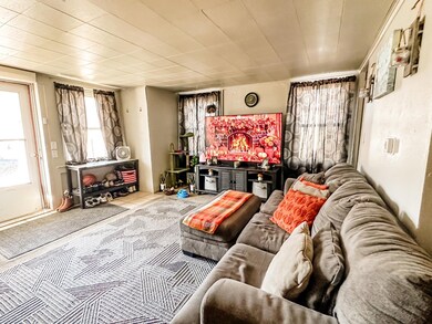 200 Maple St, Evansville, WI 53536 - photo 4