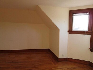 Living Room. 3RD FLOOR