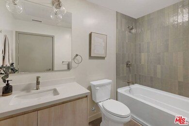 6320 Garvanza Ave unit 213, Los Angeles, CA 90042 - photo 5