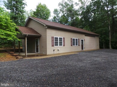 188 Maranatha Ln, Berkeley Springs, WV 25411 - photo 3