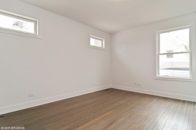 221 S Blanchard St, Wheaton, IL 60187 - photo 4