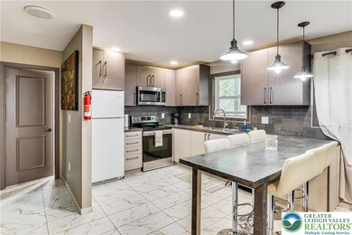 7901 Sleepy Hollow Dr, Tobyhanna, PA 18466 - photo 6