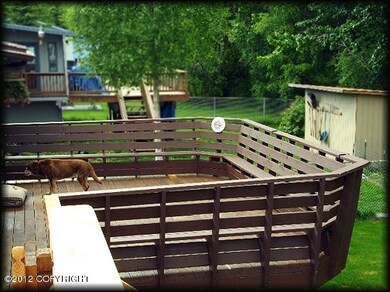 another view of the deck