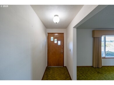 9885 Buena Vista Rd, Independence, OR 97351 - photo 6