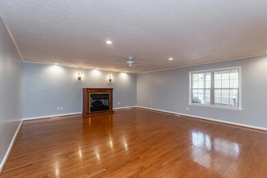 113 Baltrusol Ct, Frankfort, KY 40601 - photo 3
