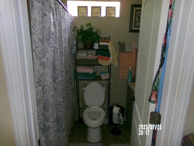 1204 Quinlivan Rd, McComb, MS 39648 - photo 6