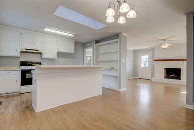 2531 Scotts Hill Loop Rd-large-007-003-6