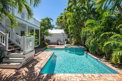 pool viewing storage