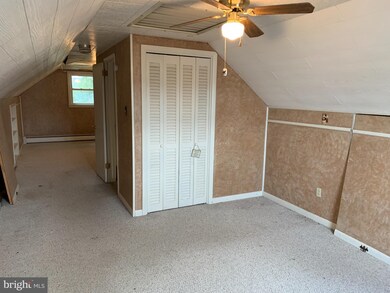 117 S 3rd St, Bally, PA 19503 - photo 7