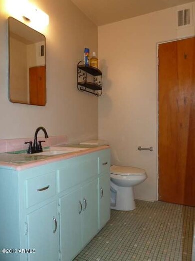 001-Bath-pic 1
