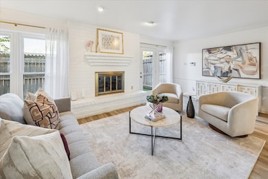 10227 Longmont Dr unit 34/2, Houston, TX 77042 - photo 6