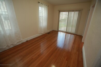 51 6th Ave-4
