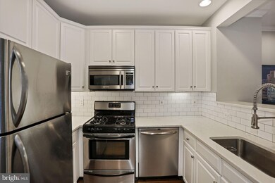 2310 14th St N unit 304, Arlington, VA 22201 - photo 6
