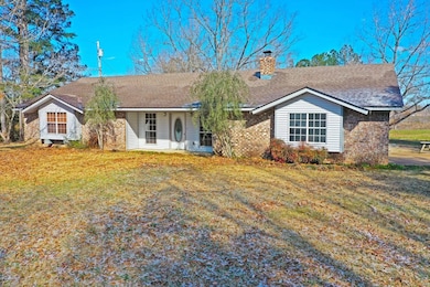 2022 Grant Rd, Grenada, MS 38901 - photo 2