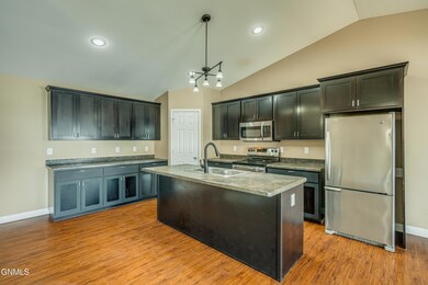 5408NormandySt_0006