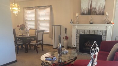 18110 Soleri Dr, Country Club Hills, IL 60478 - photo 2