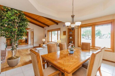 006_DINING ROOM