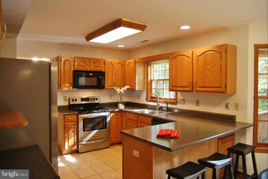 22967 Sycamore Hollow Dr, California, MD 20619 - photo 2