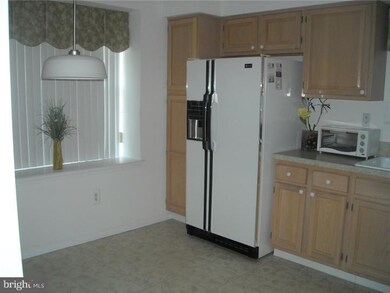 404 Elderberry Ct, Mount Laurel, NJ 08054 - photo 2