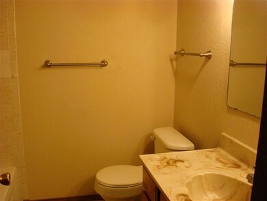 2709 Pecan Dr unit 2, Alamogordo, NM 88310 - photo 6