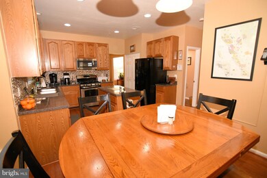 10326 Halton Terrace, Lanham, MD 20706 - photo 5