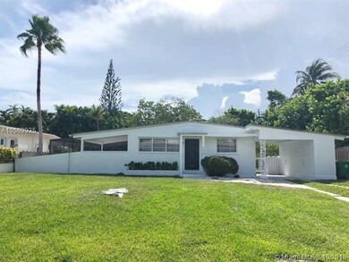 House Front. Oversized LOT SIZE 75.360 X 126