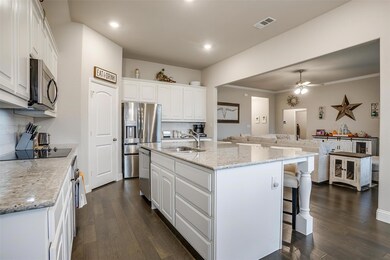 132 Colonial Dr, Joshua, TX 76058 - photo 5