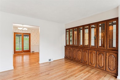 6826 Colby Ave, Windsor Heights, IA 50324 - photo 7