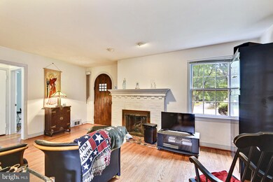 2000 Lansdowne Way, Silver Spring, MD 20910 - photo 3