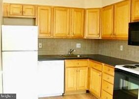 1334 Montgomery Ave unit H3, Narberth, PA 19072 - photo 6