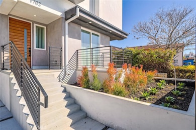 1702 Redondo Blvd, Los Angeles, CA 90019 - photo 5