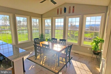 1637 Wind Flower Rd, Chambersburg, PA 17202 - photo 4