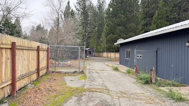 2831 State Highway 97, Weed, CA 96094 - photo 4