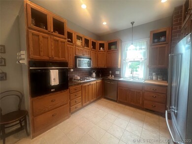 101 S Canada Ave, Haskell, OK 74436 - photo 2