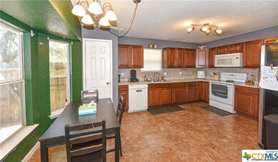 917 Saratoga Ln, Copperas Cove, TX 76522 - photo 4